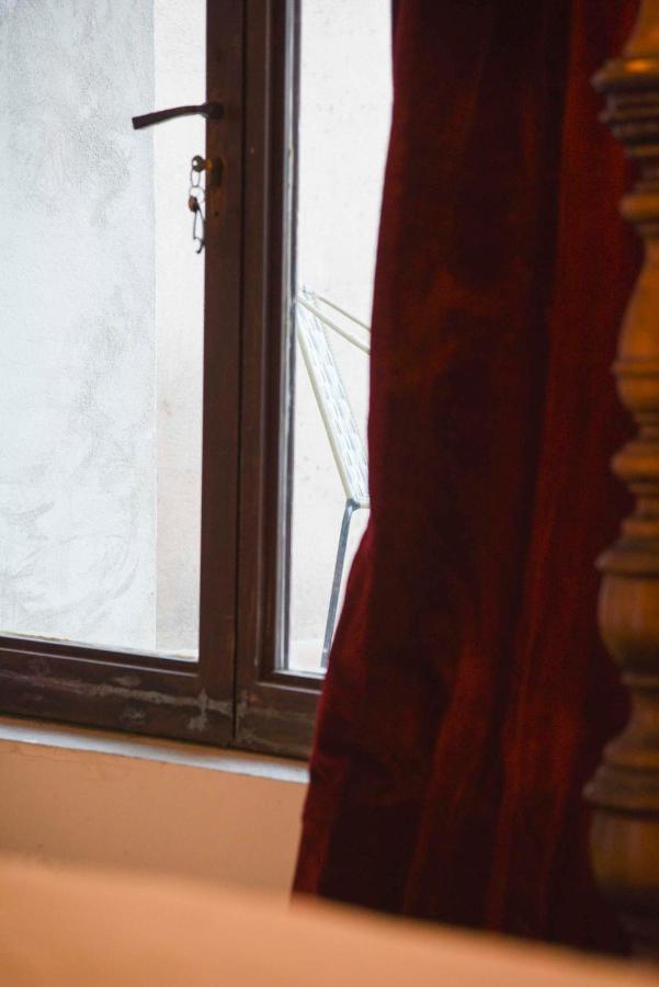Les Chambres D'Agmara Arles Ngoại thất bức ảnh